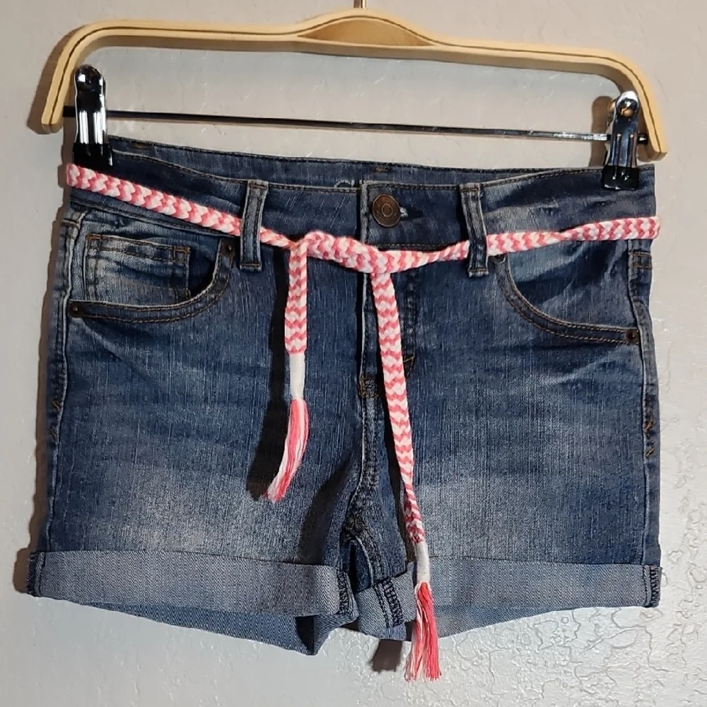 CHEROKEE Girls Large Cuff Up Wiskered Jean Shorts W Belt
